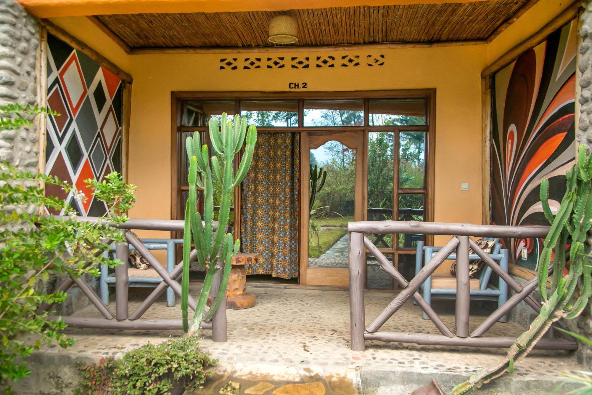 Karisimbi Cave Resort 루헹게리 외부 사진