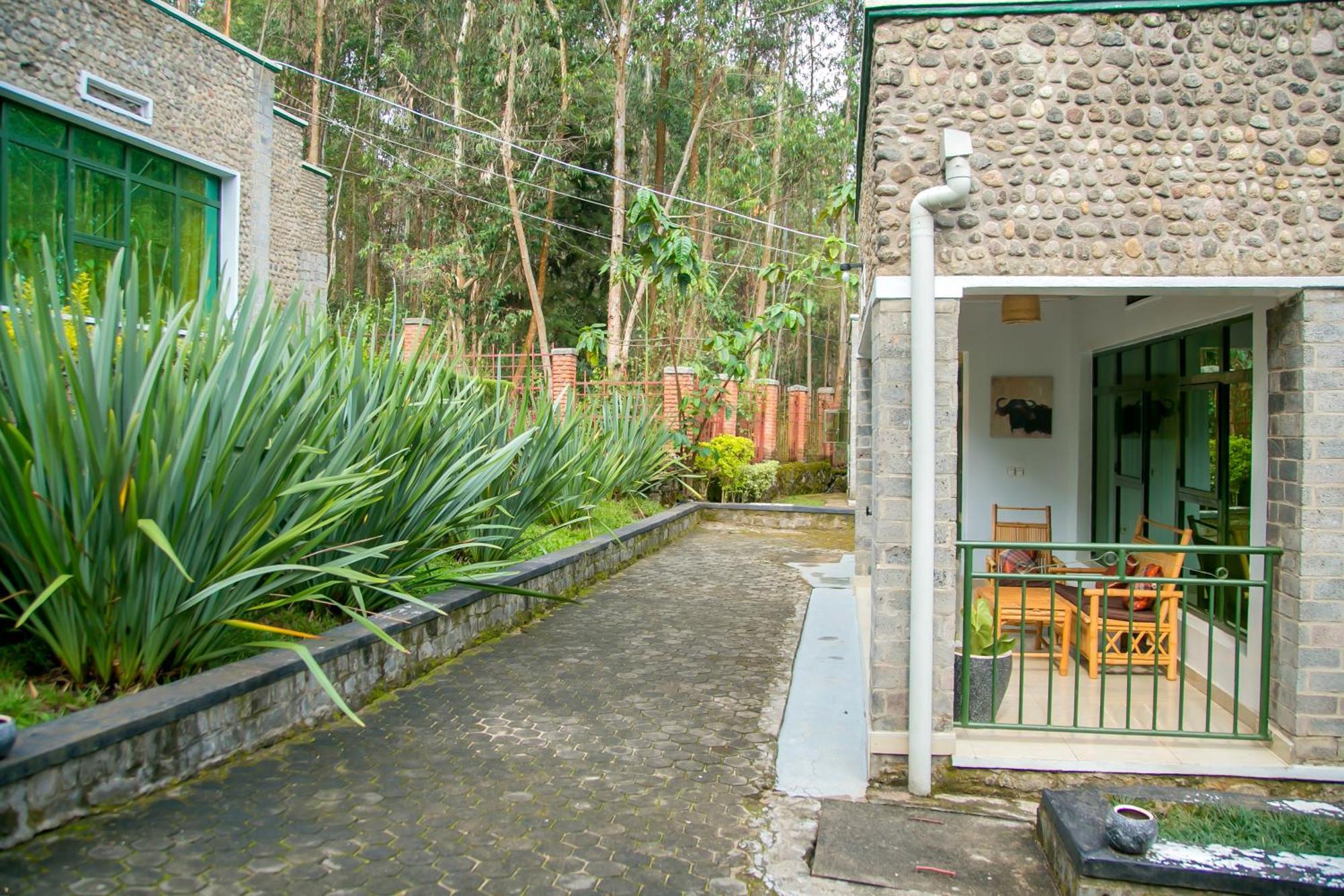 Karisimbi Cave Resort 루헹게리 외부 사진