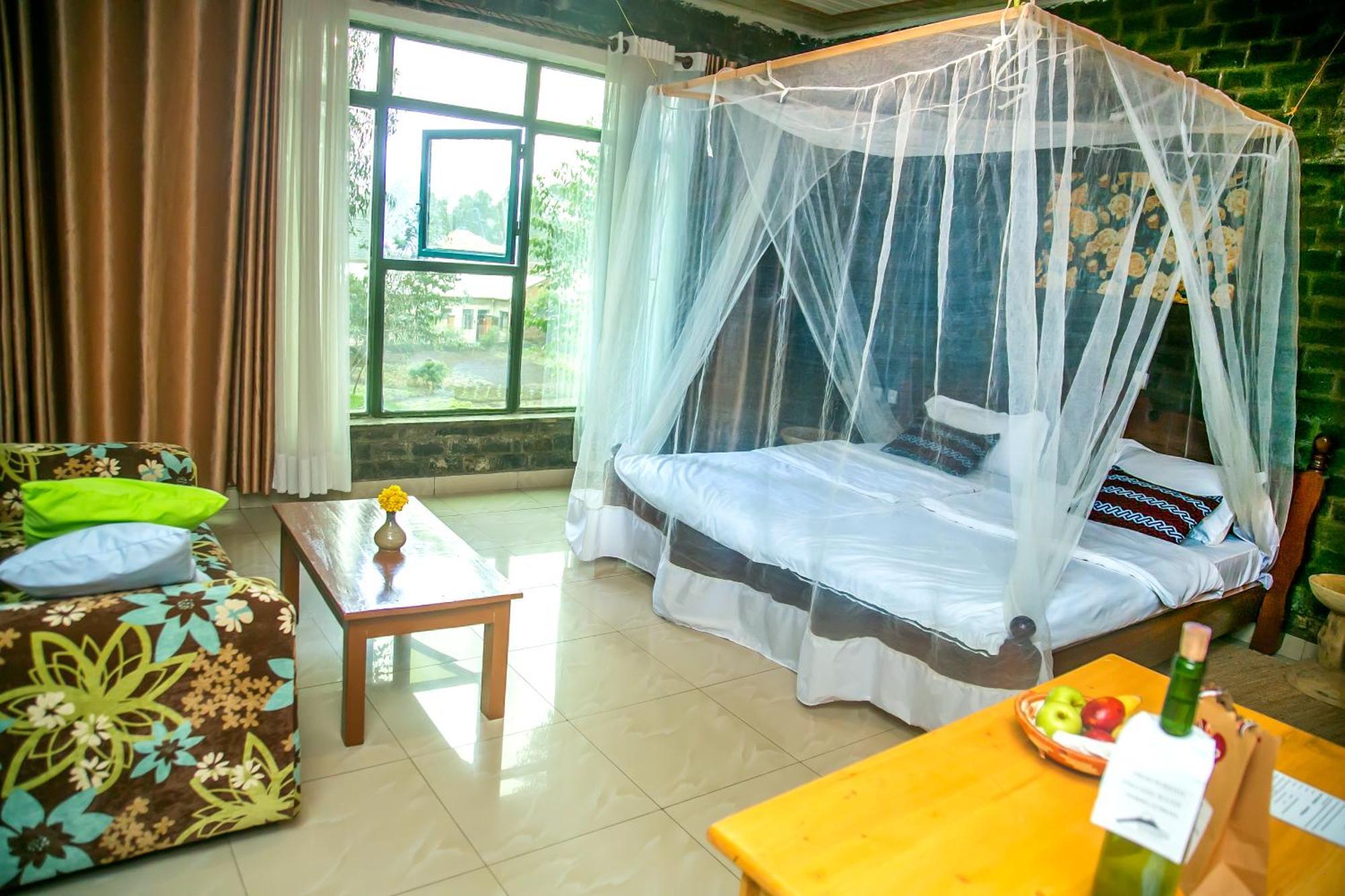Karisimbi Cave Resort 루헹게리 외부 사진