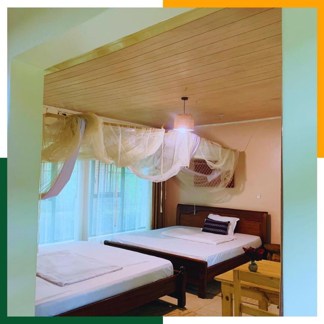 Karisimbi Cave Resort 루헹게리 외부 사진